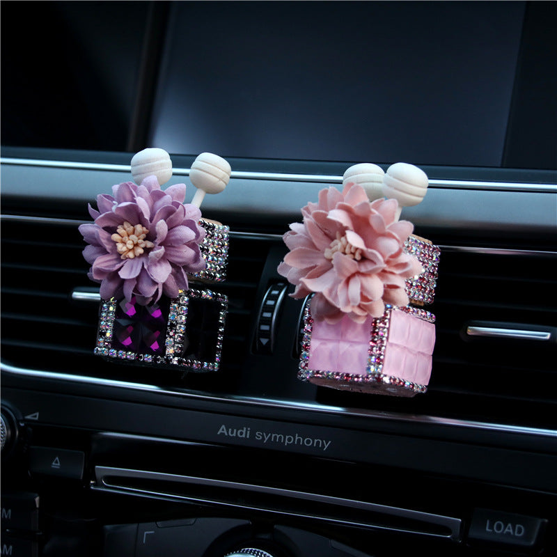 Car flower outlet perfume